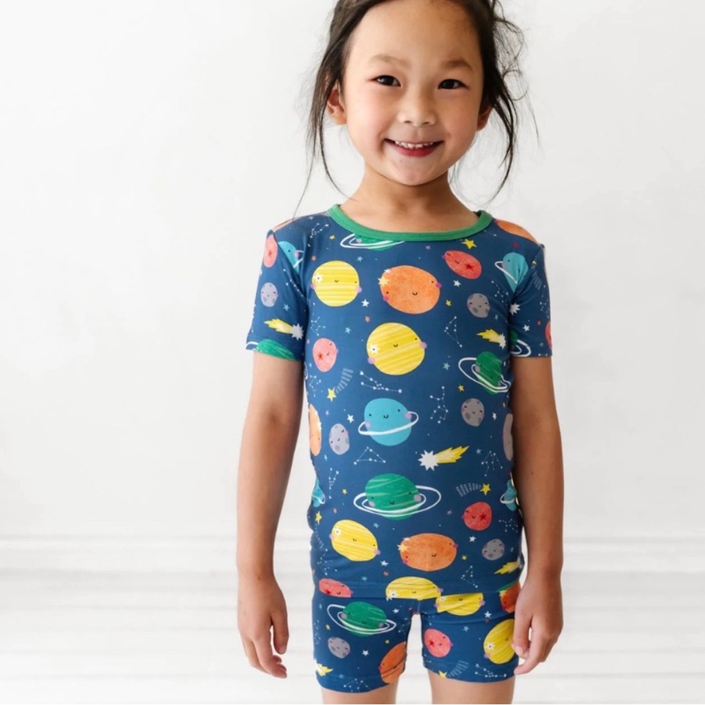 Little Sleepies, Space and Planets 2 piece pjs, short sleeve, 2T toddler - Picture 2 of 5